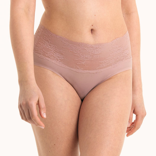 Essential Lace High Waist